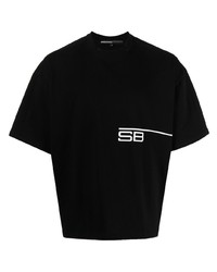 schwarzes bedrucktes T-Shirt mit einem Rundhalsausschnitt von Spencer Badu