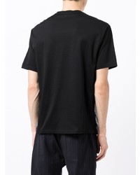 schwarzes bedrucktes T-Shirt mit einem Rundhalsausschnitt von Emporio Armani