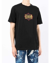 schwarzes bedrucktes T-Shirt mit einem Rundhalsausschnitt von Diesel