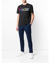 schwarzes bedrucktes T-Shirt mit einem Rundhalsausschnitt von Versace