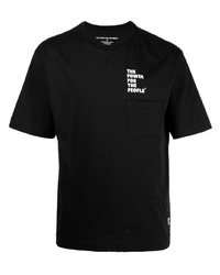 schwarzes bedrucktes T-Shirt mit einem Rundhalsausschnitt von The Power for the People