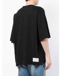 schwarzes bedrucktes T-Shirt mit einem Rundhalsausschnitt von Maison Mihara Yasuhiro