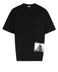 schwarzes bedrucktes T-Shirt mit einem Rundhalsausschnitt von Tom Wood