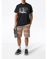 schwarzes bedrucktes T-Shirt mit einem Rundhalsausschnitt von Burberry