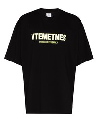 schwarzes bedrucktes T-Shirt mit einem Rundhalsausschnitt von Vetements