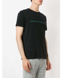 schwarzes bedrucktes T-Shirt mit einem Rundhalsausschnitt von OSKLEN