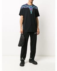 schwarzes bedrucktes T-Shirt mit einem Rundhalsausschnitt von Marcelo Burlon County of Milan