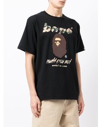 schwarzes bedrucktes T-Shirt mit einem Rundhalsausschnitt von A Bathing Ape