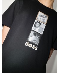 schwarzes bedrucktes T-Shirt mit einem Rundhalsausschnitt von BOSS