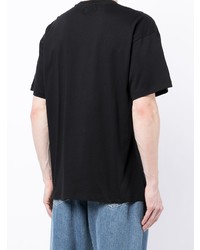 schwarzes bedrucktes T-Shirt mit einem Rundhalsausschnitt von Raf Simons