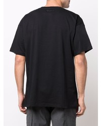 schwarzes bedrucktes T-Shirt mit einem Rundhalsausschnitt von Raf Simons