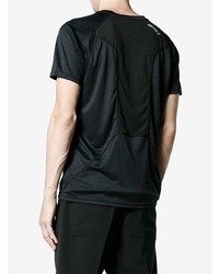 schwarzes bedrucktes T-Shirt mit einem Rundhalsausschnitt von 2XU