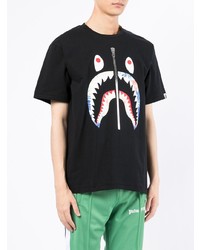 schwarzes bedrucktes T-Shirt mit einem Rundhalsausschnitt von A Bathing Ape