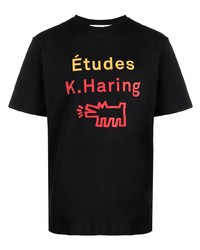 schwarzes bedrucktes T-Shirt mit einem Rundhalsausschnitt von Études