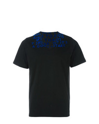 schwarzes bedrucktes T-Shirt mit einem V-Ausschnitt von Maison Margiela