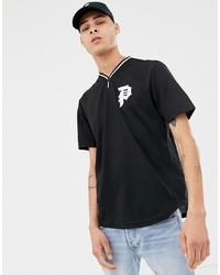 schwarzes bedrucktes T-Shirt mit einem V-Ausschnitt von Primitive