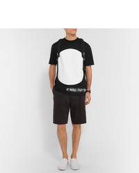 schwarzes bedrucktes T-shirt von McQ