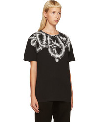 schwarzes bedrucktes T-shirt von Marcelo Burlon County of Milan