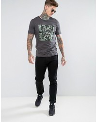 schwarzes bedrucktes T-shirt von Firetrap