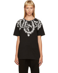 schwarzes bedrucktes T-shirt von Marcelo Burlon County of Milan