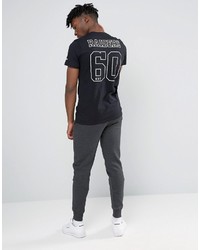 schwarzes bedrucktes T-shirt von New Era