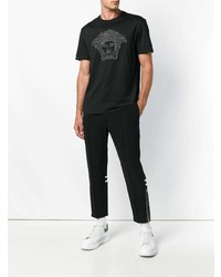 schwarzes beschlagenes T-Shirt mit einem Rundhalsausschnitt von Versace