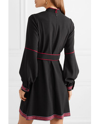 schwarzes besticktes gerade geschnittenes Kleid von Anna Sui