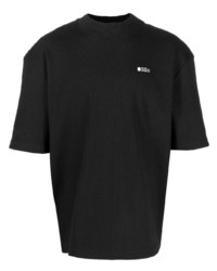 schwarzes besticktes T-Shirt mit einem Rundhalsausschnitt von 032c