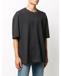 schwarzes besticktes T-Shirt mit einem Rundhalsausschnitt von Maison Margiela