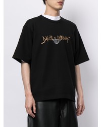 schwarzes besticktes T-Shirt mit einem Rundhalsausschnitt von Dolce & Gabbana