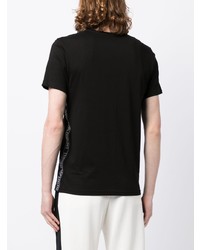 schwarzes besticktes T-Shirt mit einem Rundhalsausschnitt von Emporio Armani