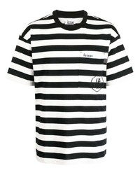 schwarzes besticktes T-Shirt mit einem Rundhalsausschnitt von Izzue