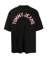 schwarzes besticktes T-Shirt mit einem Rundhalsausschnitt von Tommy Jeans