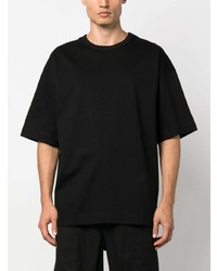 schwarzes besticktes T-Shirt mit einem Rundhalsausschnitt von Juun.J