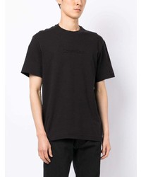 schwarzes besticktes T-Shirt mit einem Rundhalsausschnitt von Calvin Klein