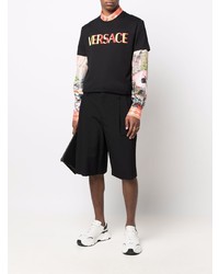 schwarzes besticktes T-Shirt mit einem Rundhalsausschnitt von Versace