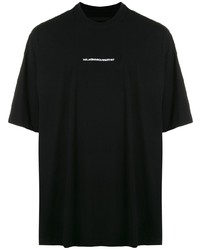 schwarzes besticktes T-Shirt mit einem Rundhalsausschnitt von Niløs