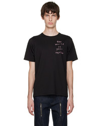schwarzes besticktes T-Shirt mit einem Rundhalsausschnitt von The World Is Your Oyster