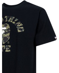 schwarzes Camouflage T-Shirt mit einem Rundhalsausschnitt von A Bathing Ape