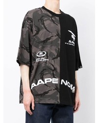 schwarzes Camouflage T-Shirt mit einem Rundhalsausschnitt von AAPE BY A BATHING APE