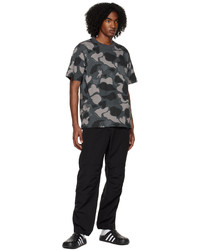 schwarzes Camouflage T-Shirt mit einem Rundhalsausschnitt von Billionaire Boys Club