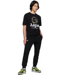 schwarzes Camouflage T-Shirt mit einem Rundhalsausschnitt von AAPE BY A BATHING APE