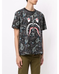 schwarzes Camouflage T-Shirt mit einem Rundhalsausschnitt von A Bathing Ape