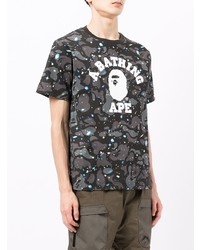 schwarzes Camouflage T-Shirt mit einem Rundhalsausschnitt von A Bathing Ape