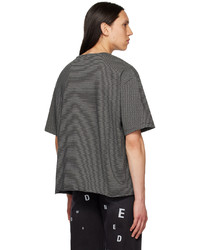 schwarzes horizontal gestreiftes T-Shirt mit einem Rundhalsausschnitt von We11done