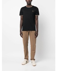 schwarzes horizontal gestreiftes T-Shirt mit einem Rundhalsausschnitt von Fred Perry