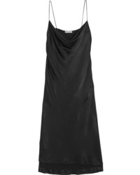 schwarzes Kleid von Protagonist