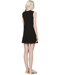 schwarzes Kleid von See by Chloe