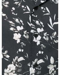 schwarzes Kurzarmhemd mit Blumenmuster von McQ