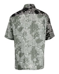 schwarzes Kurzarmhemd mit Paisley-Muster von Yoshiokubo